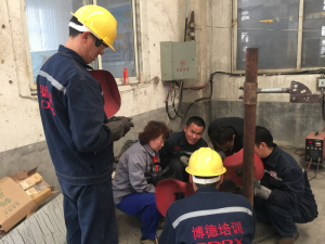 邵老师向大家指导氩弧焊焊接要点