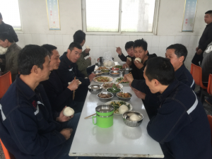 踏青归来享美食